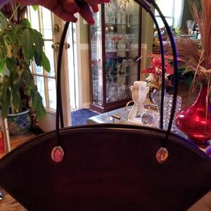 SOLDVery cute chocolate brown 👜 in excellent condition. From a smoke free home.